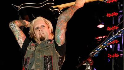 John 5 Made A Very Brief Video Of The Private Plane They’re Using For The Stadium Tour