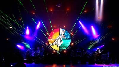 The Australian Pink Floyd Show Stops Here Soon, And Is A Great Tribute