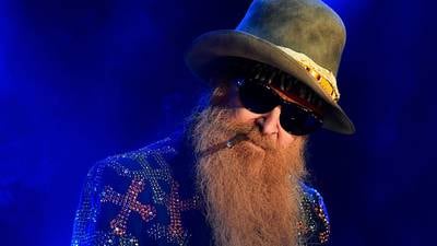Billy Gibbons Borrowed A Street Musician’s Guitar And Jammed Unnoticed On A Street In Finland